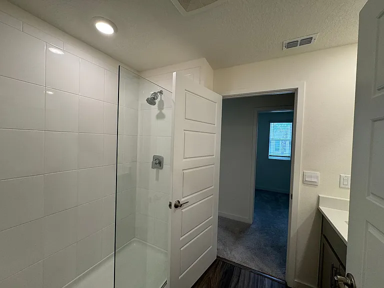 77 Myrtle St — Photo 15