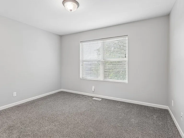 15915 Filmore Cir — Photo 19