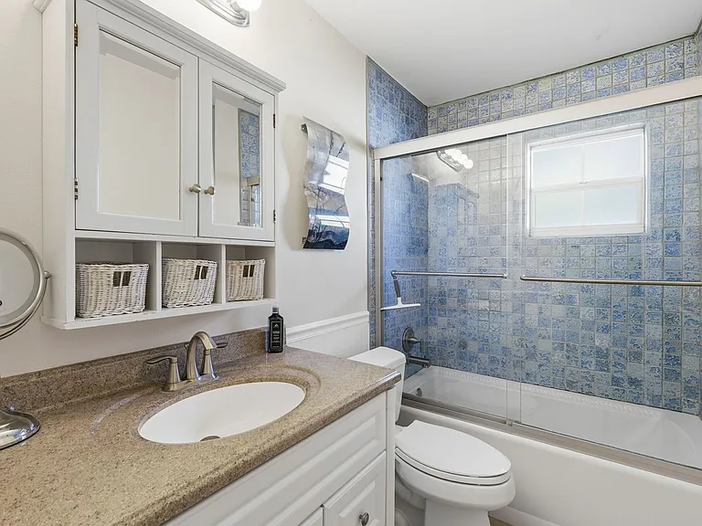 2901 Eastland Rd — Photo 16