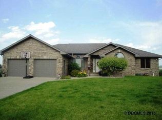 10096 Timothy St, Dubuque, IA 52003