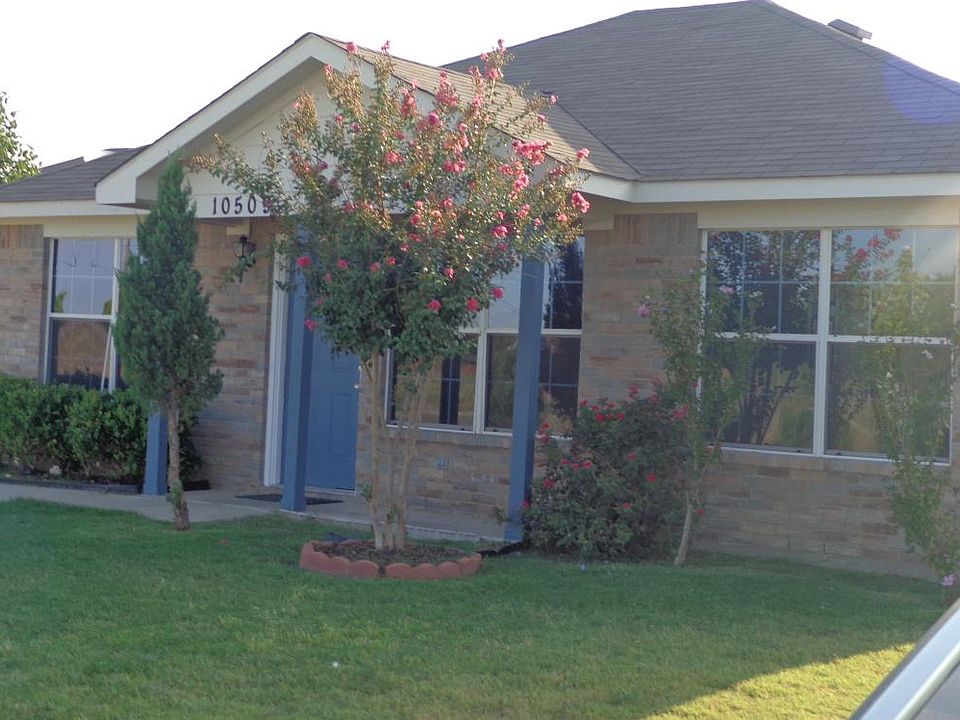 1st image of 10509 Many Oaks Dr
