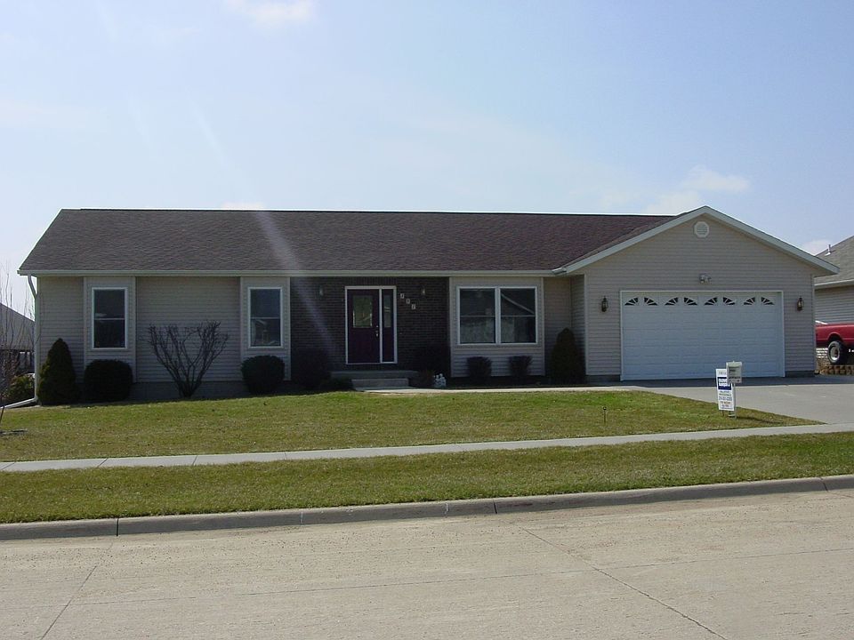 1st image of 351 Oriole Ct
