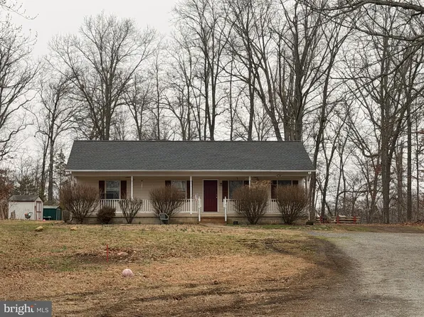 9319 Devlins Grove Pl, Bristow, VA 20136