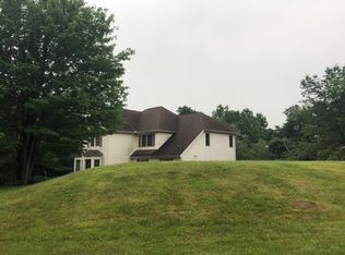 107 Beaver Dam Rd, Long Pond, PA 18334