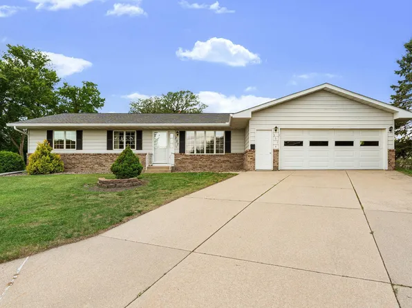 307 14th Pl NW, Austin, MN 55912