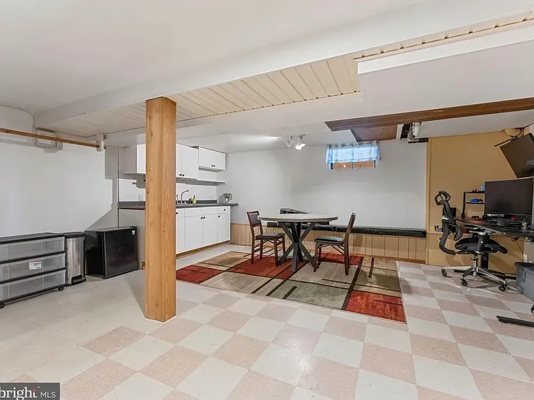 313 Union Ave — Photo 8