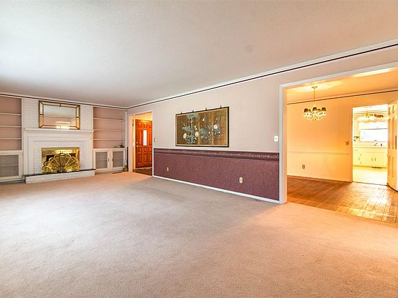 5th image of 1515 Lurlyn Dr