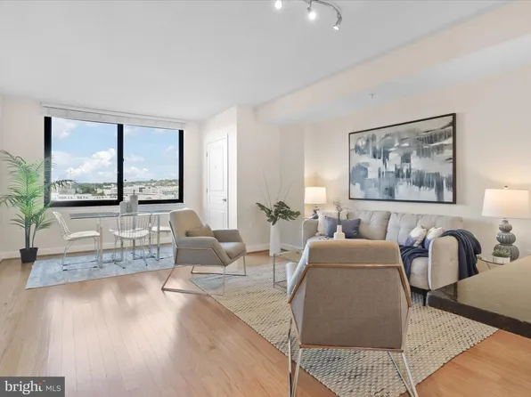 2451 Midtown Ave APT 921, Alexandria, VA 22303