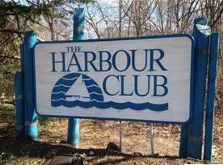 1603 Pebble Pl #1, Parlin, NJ 08859