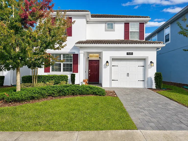1585 Flange Dr — Photo 1