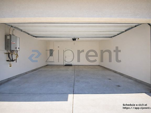 3rd image of 27333 Georgetown Dr