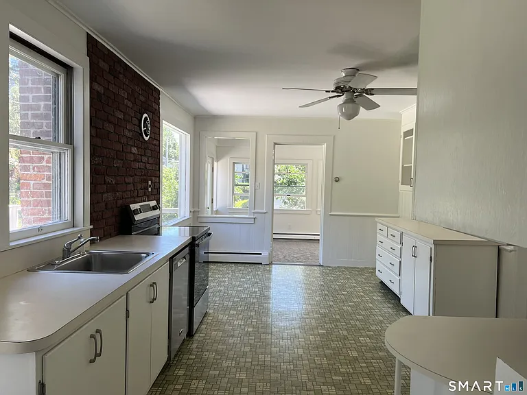 21 Pearl St — Photo 10