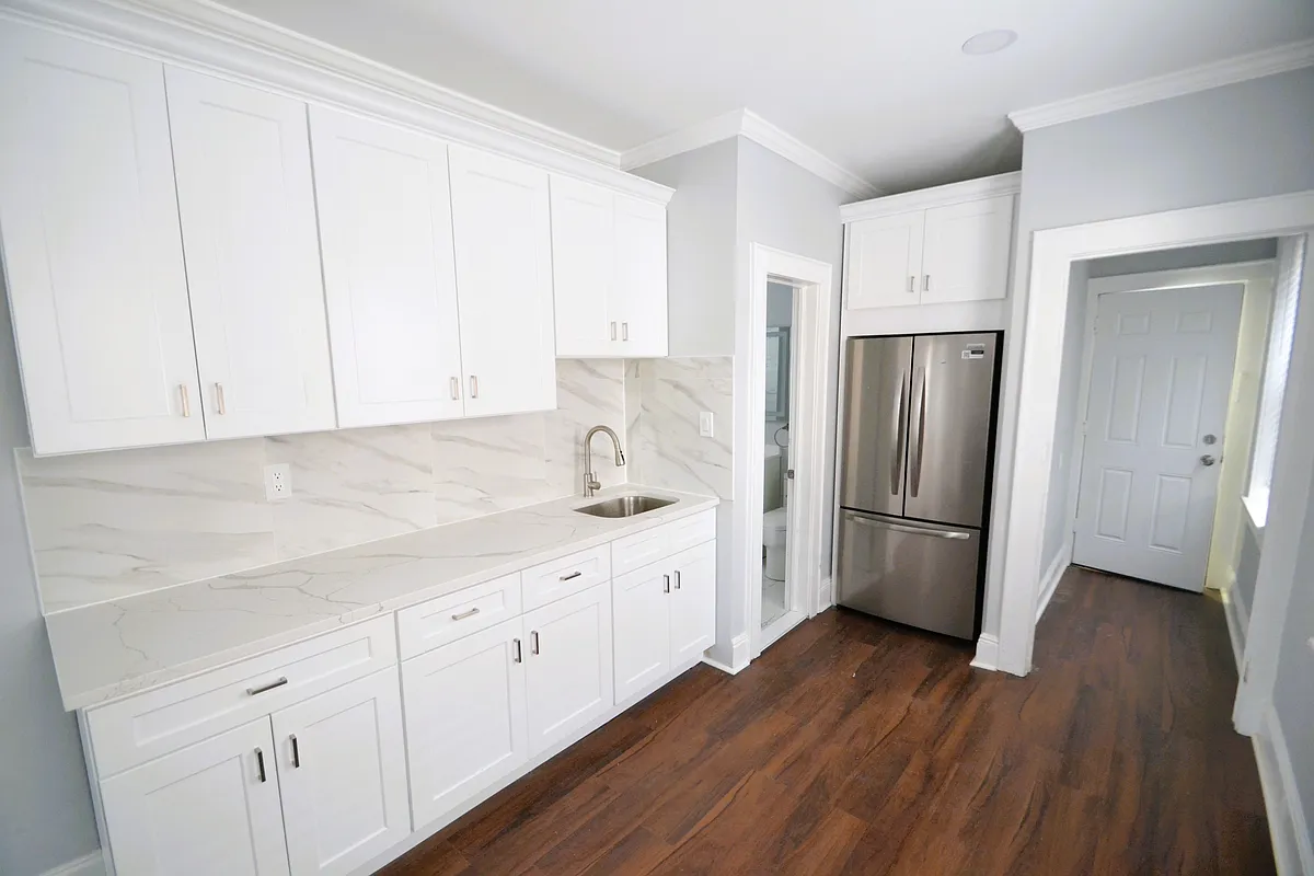 Building Photo - 56 Hobart Pl #8