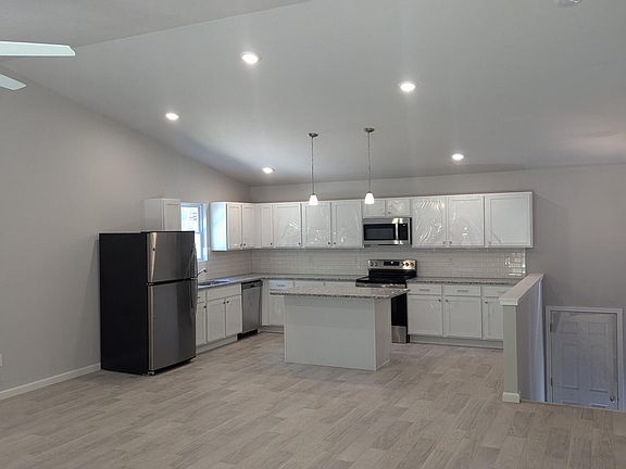 5th image of 3143 Angelwood Dr