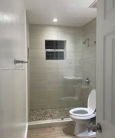 221 SW 9th Ave #2 — Photo 7