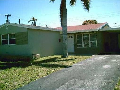 2nd image of 3720 NW 4th Pl