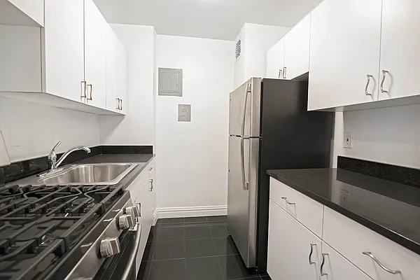 Rented by Spire Group | media 13