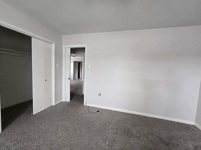1903 Britton St — Photo 7