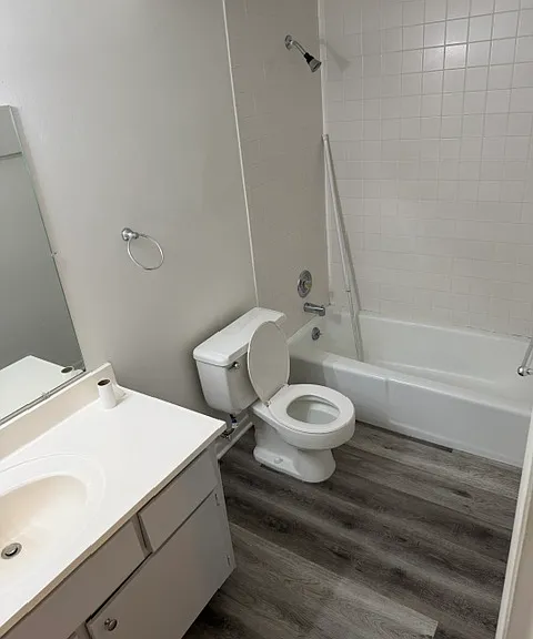 802 Warren Ave #3 — Photo 11