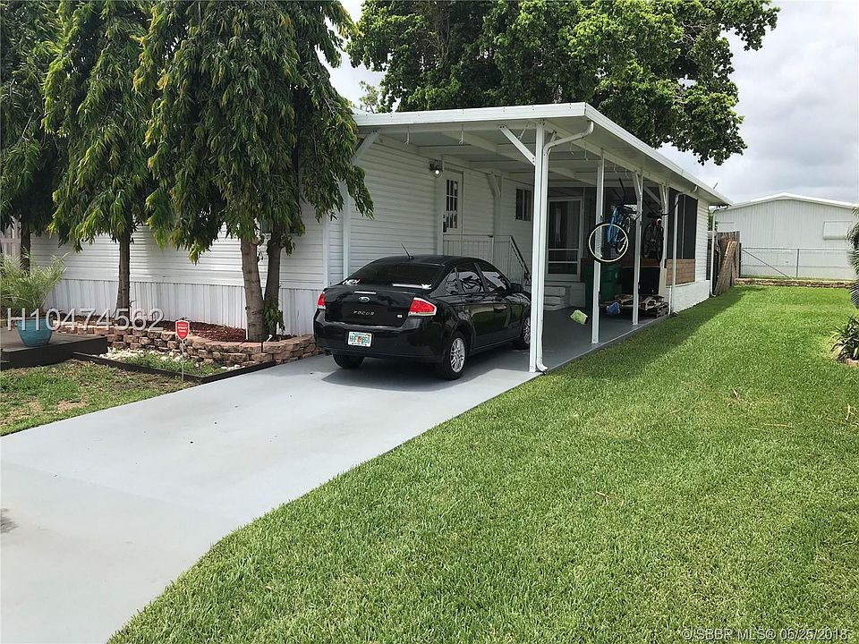 1st image of 2331 SW 52nd St