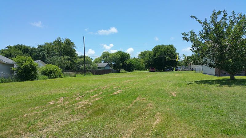 1st image of 2624 Avenue B