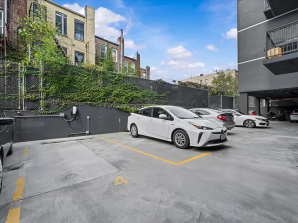 458 East 25th Street image 13 of 13