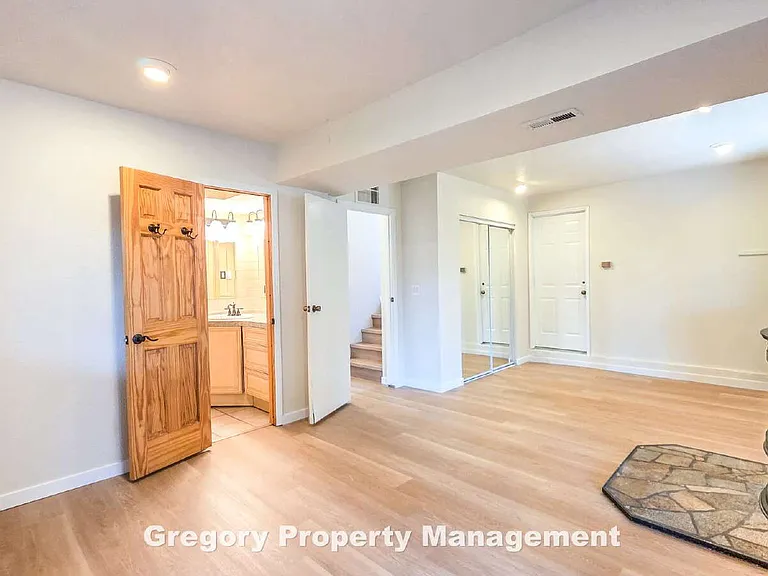 622 204th St SE — Photo 25