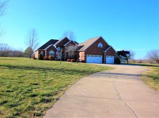1765 Quail Ridge Rd, Nixa, MO 65714