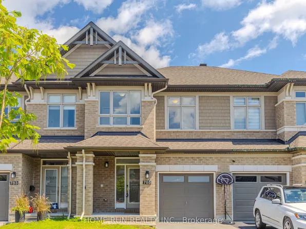 785 Cairn Cres, Ottawa, ON K1W 0P7