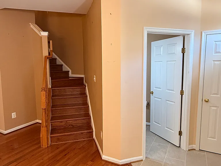 10404 Damascus Park Ln — Photo 41