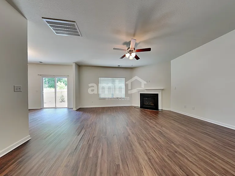 4853 Billingsgate Ln — Photo 6