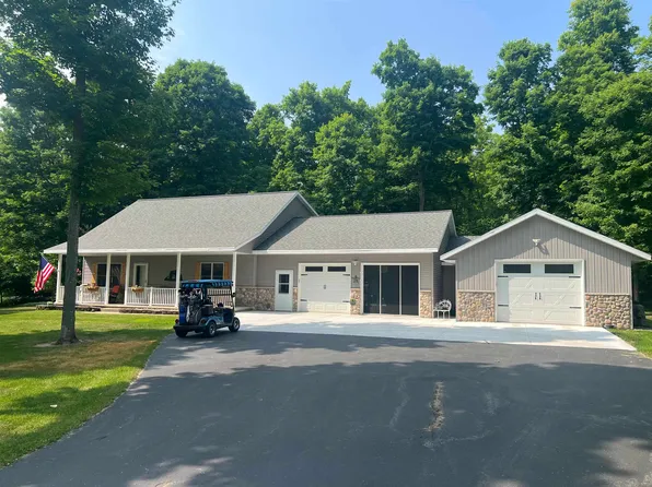 14686 Carnoustie Dr, Lakewood, WI 54138