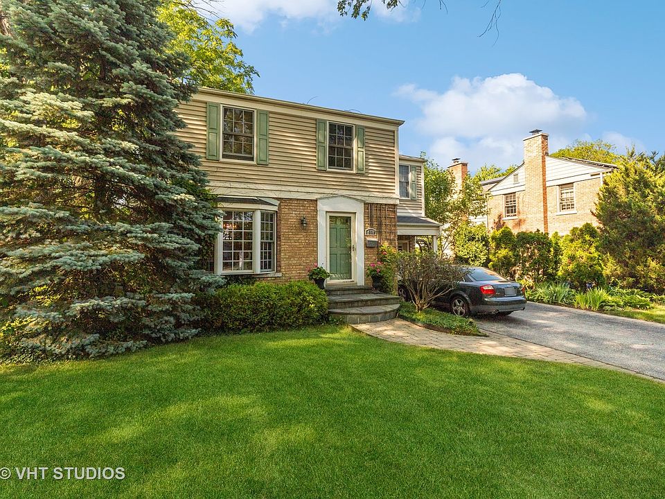 1st image of 418 Briar Pl