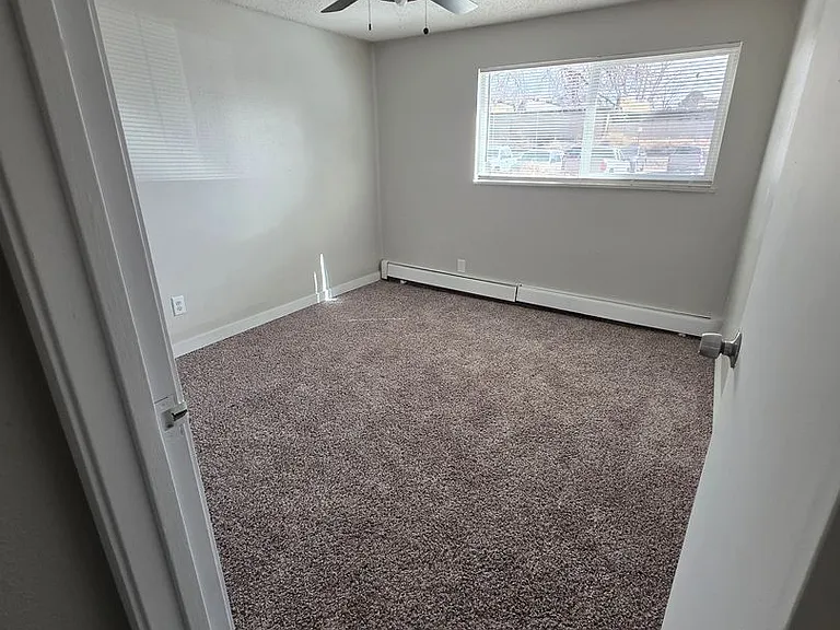 Sunstone Apartments — Photo 29