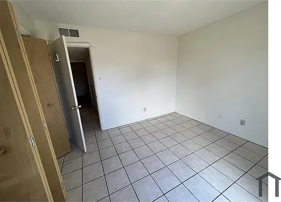 545 Palomas Dr SE #B — Photo 22