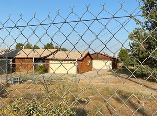 10636 Monte Vista Rd, Phelan, CA 92371