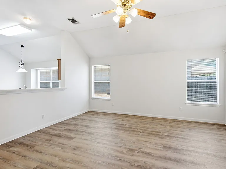 417 River Crossing Trl — Photo 6