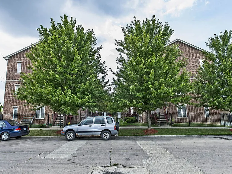 3601 W 53rd St — Photo 29