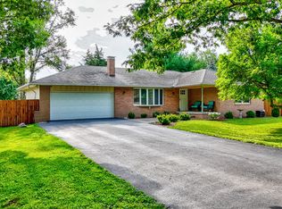 1 Oakbrook Dr, Ottawa, IL 61350