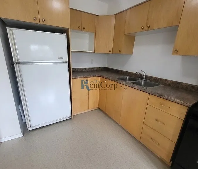 627 Silverbirch Rd #10 — Photo 4