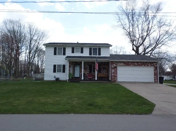 3485 Pond View Dr, Erie, PA 16506