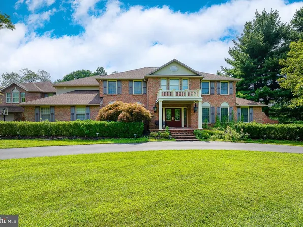 104 Sparango Ln, Plymouth Meeting, PA 19462