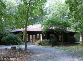 907D Seneca Rd, Great Falls, VA 22066