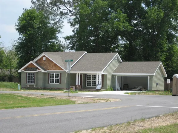 330 Spanish Moss Ln, Adel, GA 31620