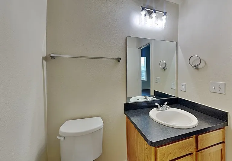 821 Jamie Dr — Photo 10