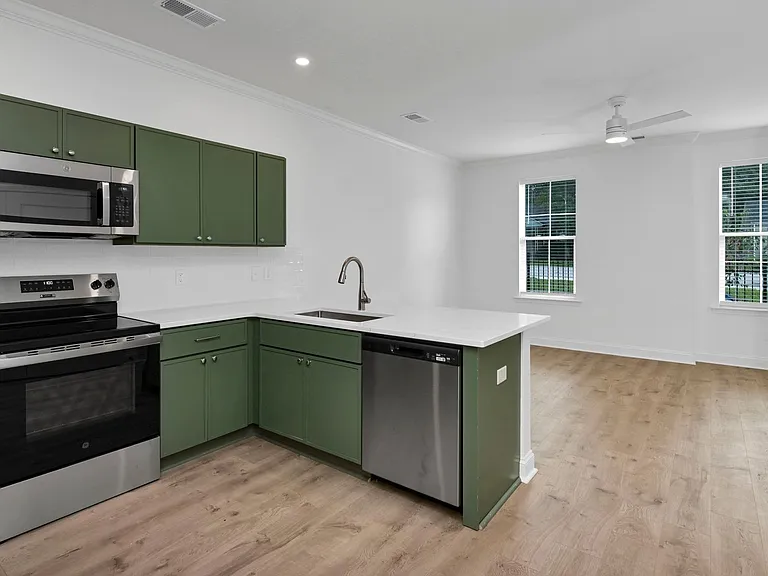 609 S Edisto Ave #I — Photo 4
