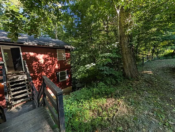 4 bed, 1012 sqft, $2,400 — Photo 4