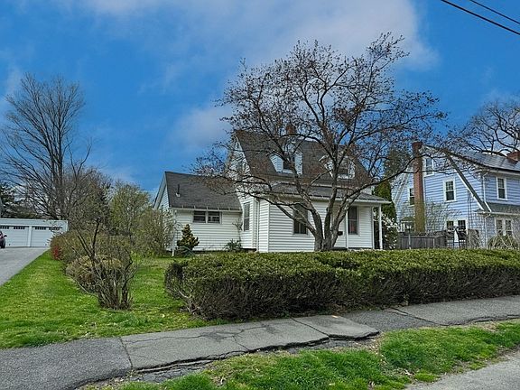 2nd image of 95 Washington Ave