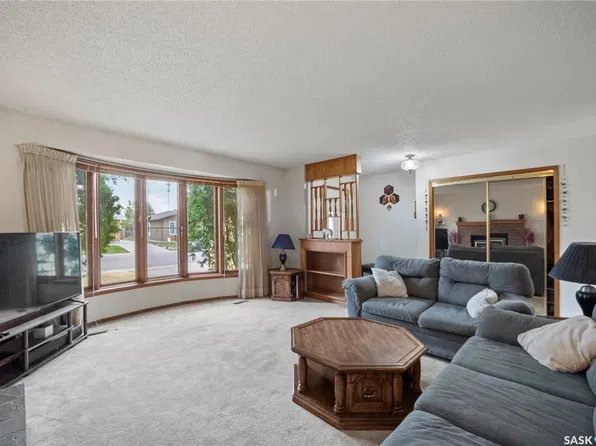 146 Alport Crescent, Regina, SK S4R 7Y6