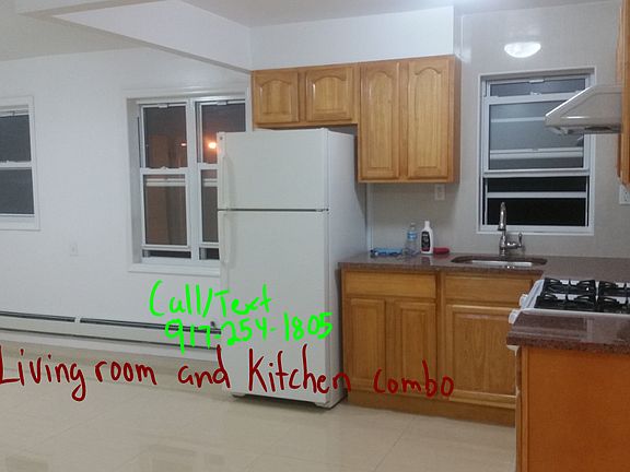 3rd image of 923 Tompkins Ave #2